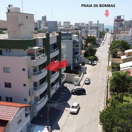 1024 - Apartamento Em Bombinhas Para Locacao De Temporada - Praia De Bombas Buitenkant foto
