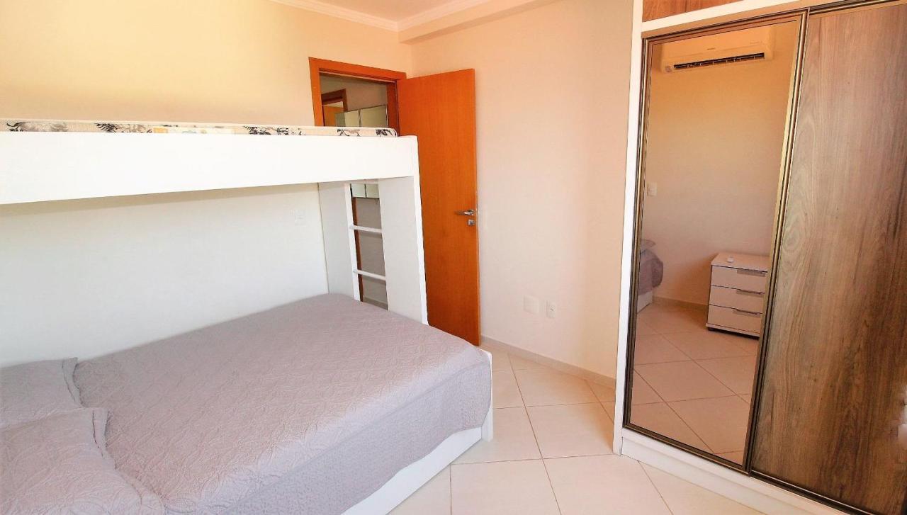 1024 - Apartamento Em Bombinhas Para Locacao De Temporada - Praia De Bombas Buitenkant foto